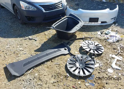 2024 Tesla Model Y Long Range Dual Motor All-Wheel Drive из США, поврежденный, VIN 7SAYGDEE0RA271052